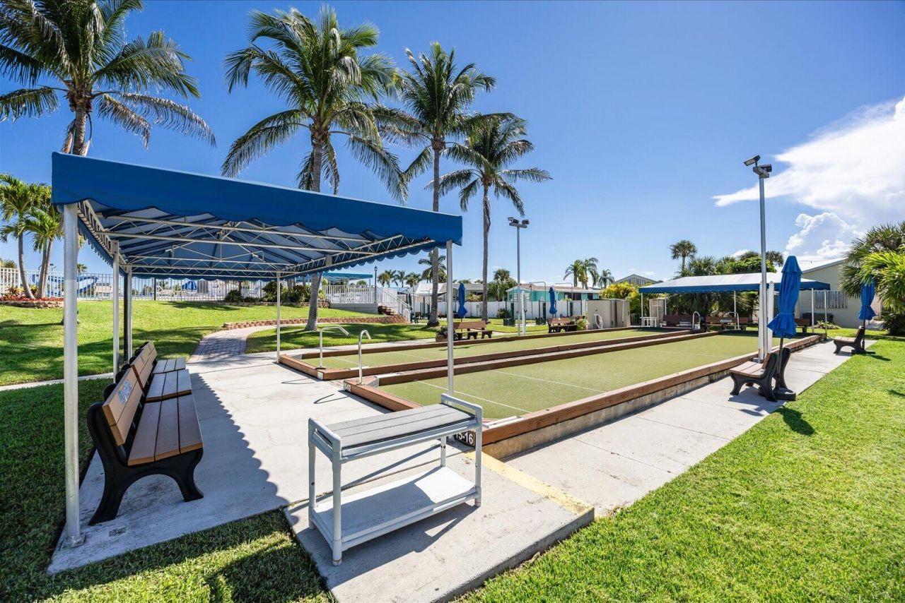 1092 Nettles Boulevard, Jensen Beach, FL 34957 Photo