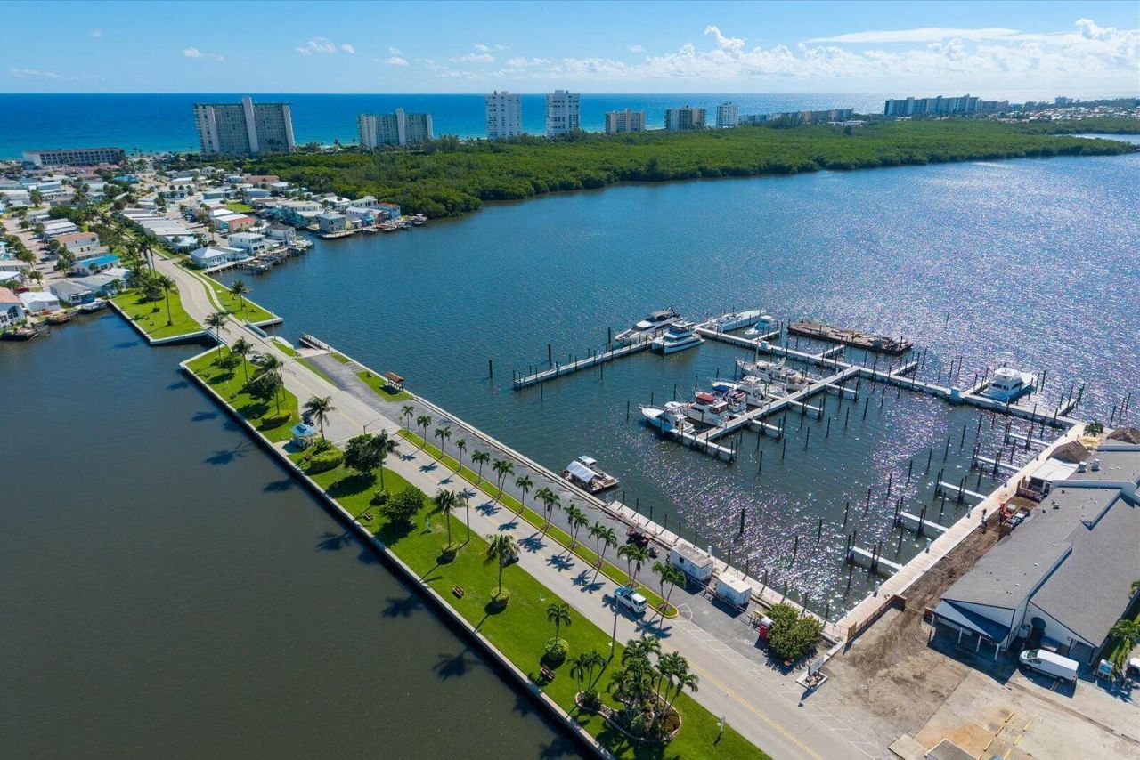 1092 Nettles Boulevard, Jensen Beach, FL 34957 Photo
