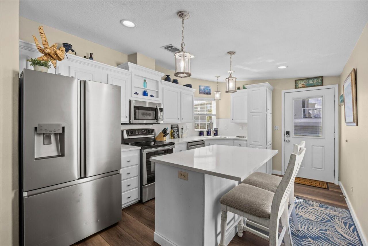 1092 Nettles Boulevard, Jensen Beach, FL 34957 Photo