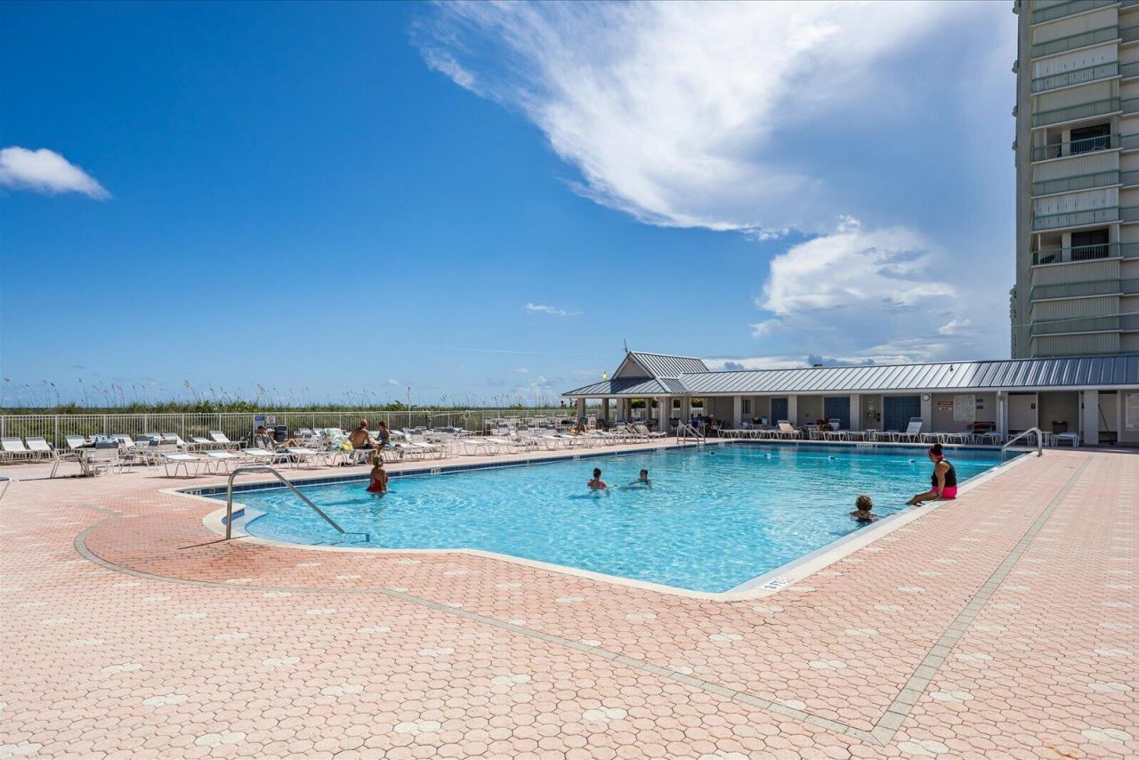 1092 Nettles Boulevard, Jensen Beach, FL 34957 Photo