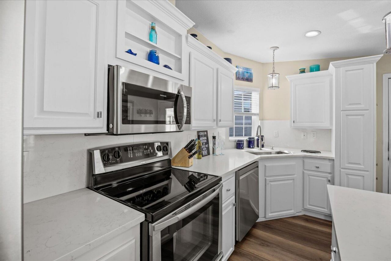 1092 Nettles Boulevard, Jensen Beach, FL 34957 Photo