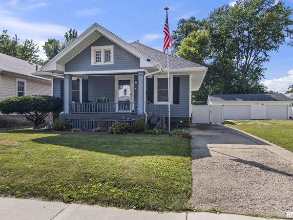 1905 S 2ND Street, Springfield, IL 62704