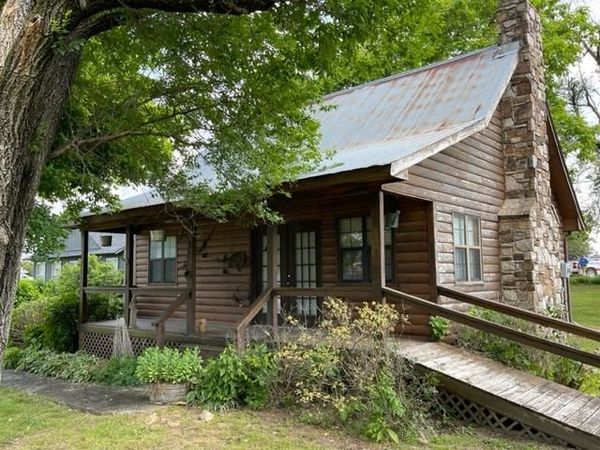 647 Ash Flat Drive , Ash Flat, AR 72513