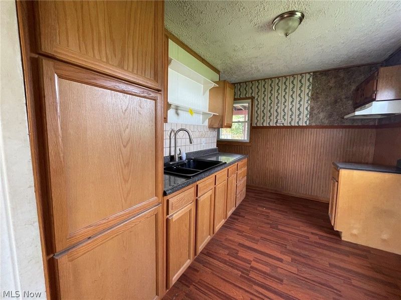 1933 Bollinger Avenue NE, Canton, OH 44705 Photo 10