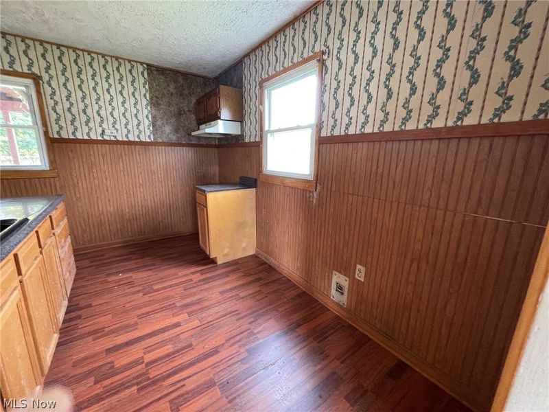 1933 Bollinger Avenue NE, Canton, OH 44705 Photo 13