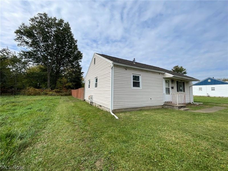 1933 Bollinger Avenue NE, Canton, OH 44705 Photo 23