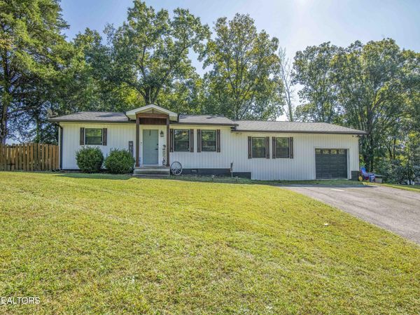1612 NW Helmbolt Rd, Knoxville, TN 37909