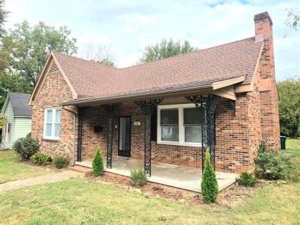 542 S Seminary Street , Madisonville, KY 42431