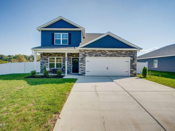 198 Tanasqui Drive, Johnson City, TN 37604