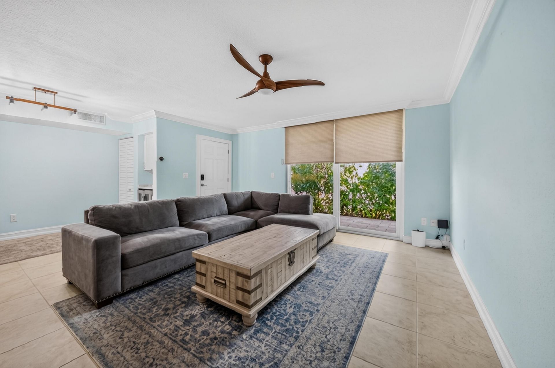 131 Yacht Club Way, Unit 109, Hypoluxo, FL 33462 Photo