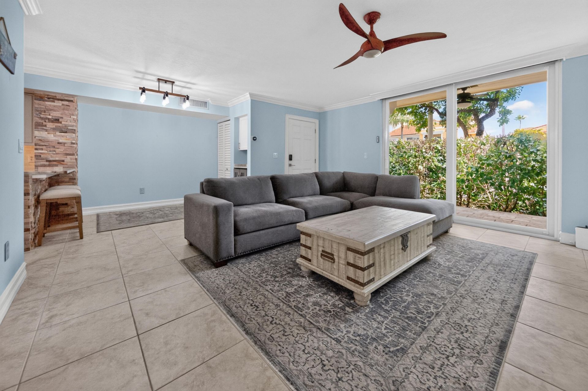 131 Yacht Club Way, Unit 109, Hypoluxo, FL 33462 Photo