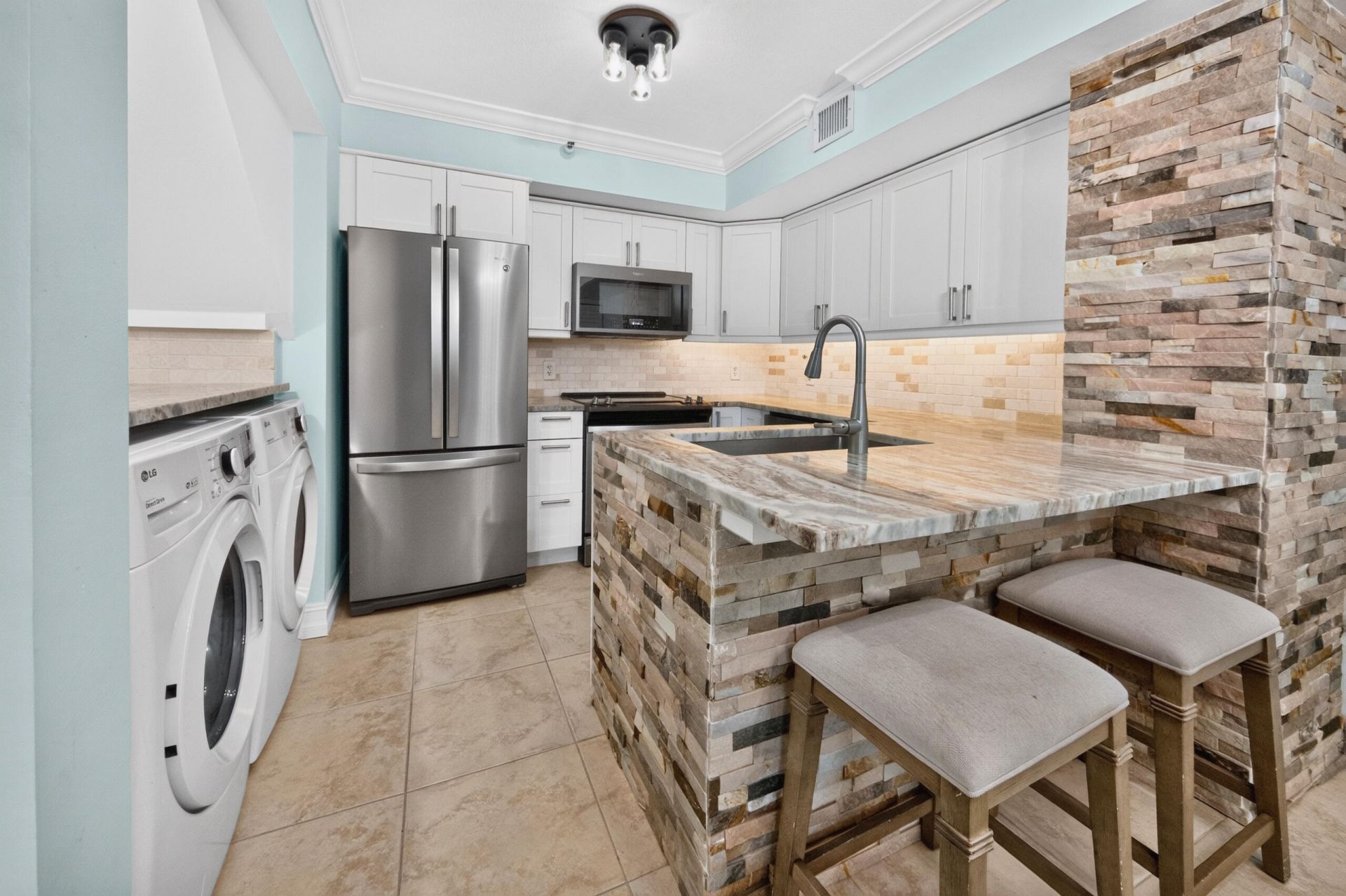 131 Yacht Club Way, Unit 109, Hypoluxo, FL 33462 Photo