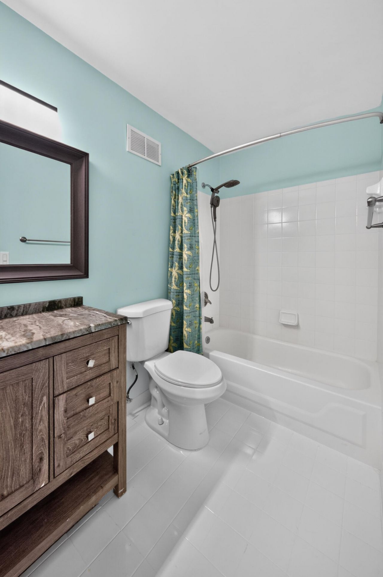 131 Yacht Club Way, Unit 109, Hypoluxo, FL 33462 Photo