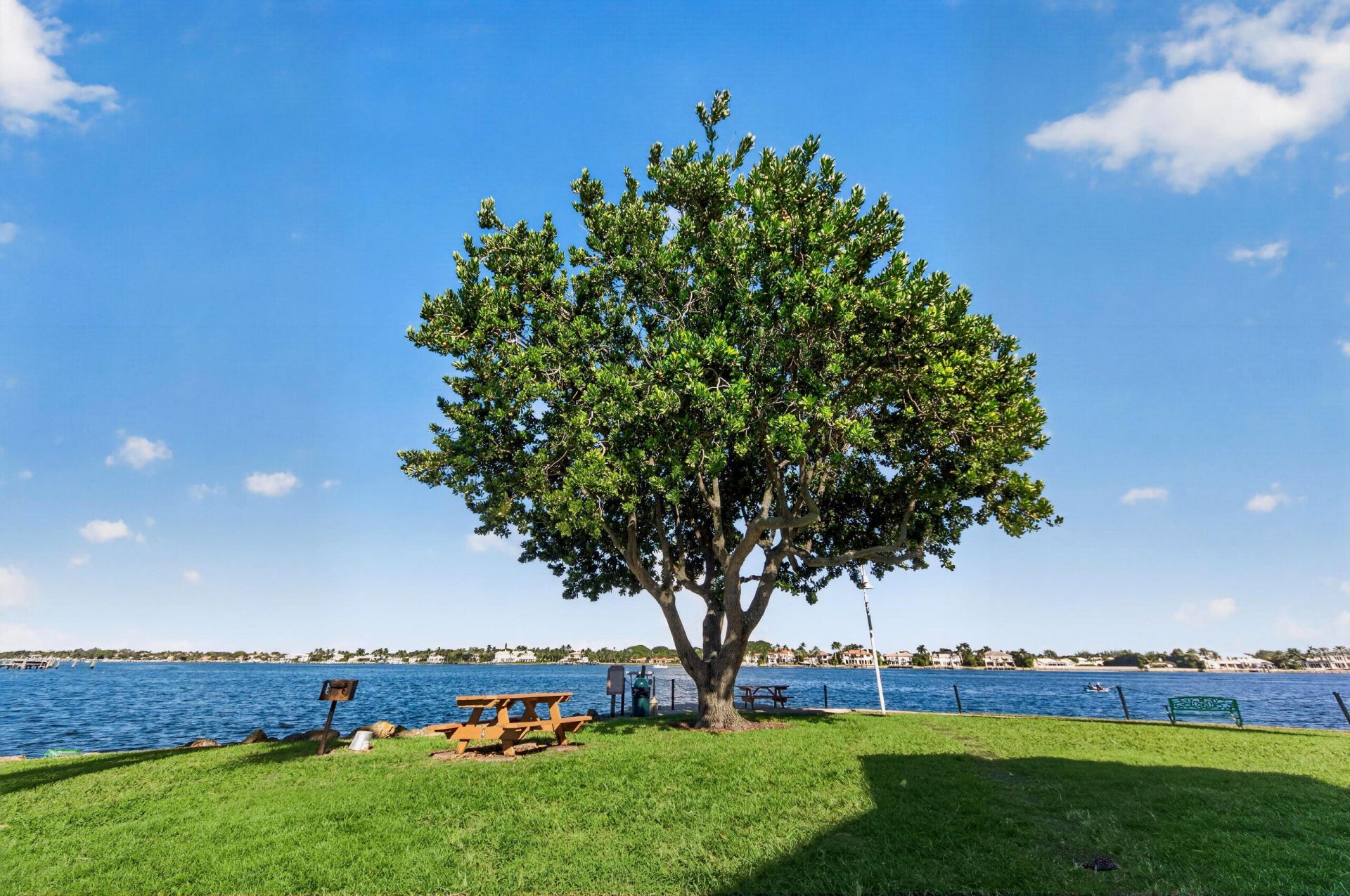 131 Yacht Club Way, Unit 109, Hypoluxo, FL 33462 Photo