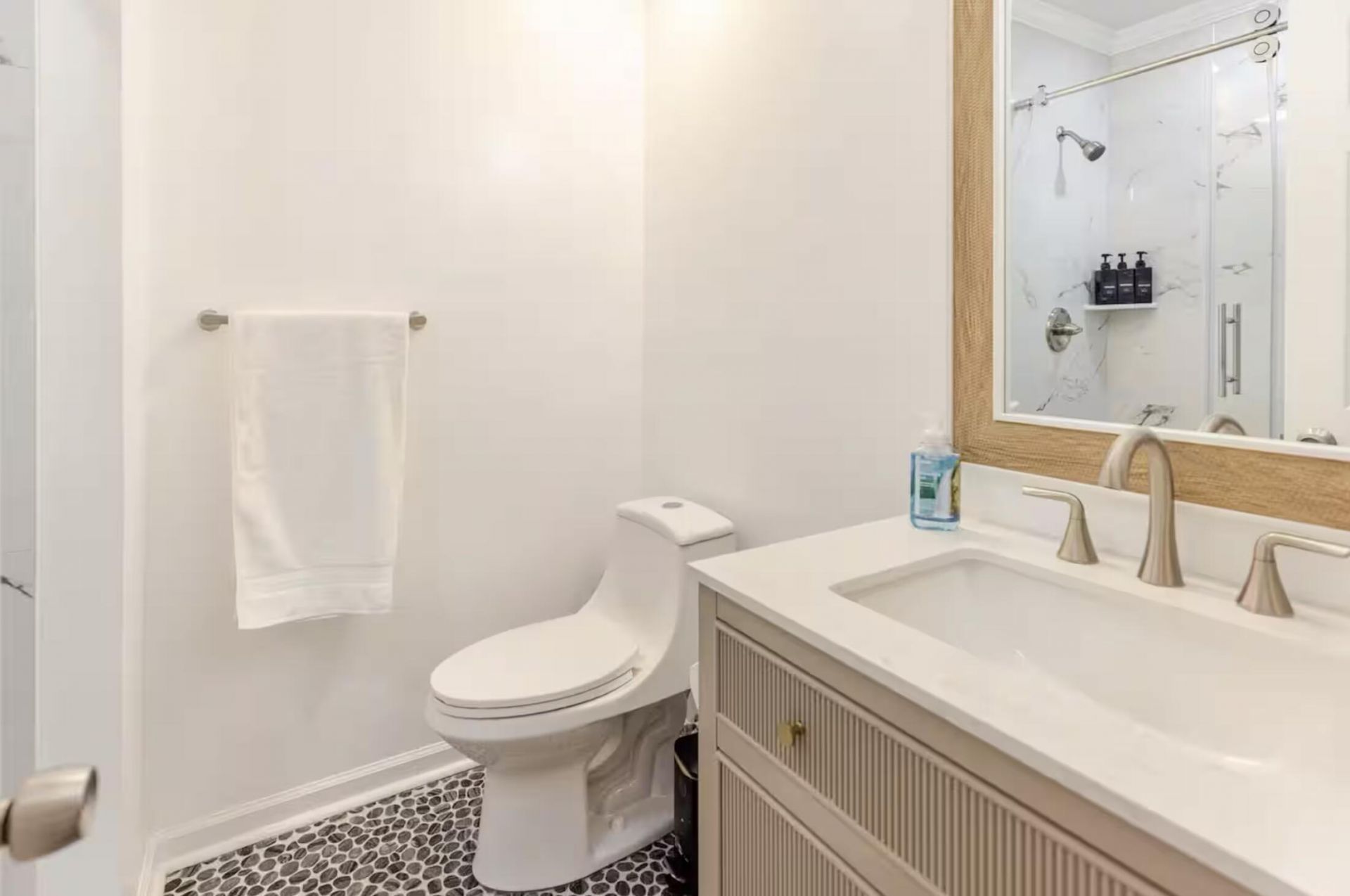 2117 Chancellory Lane Photo 16