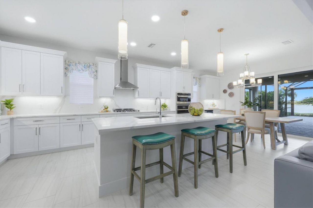 1104 Waterline Court, Sarasota, FL 34240 Photo