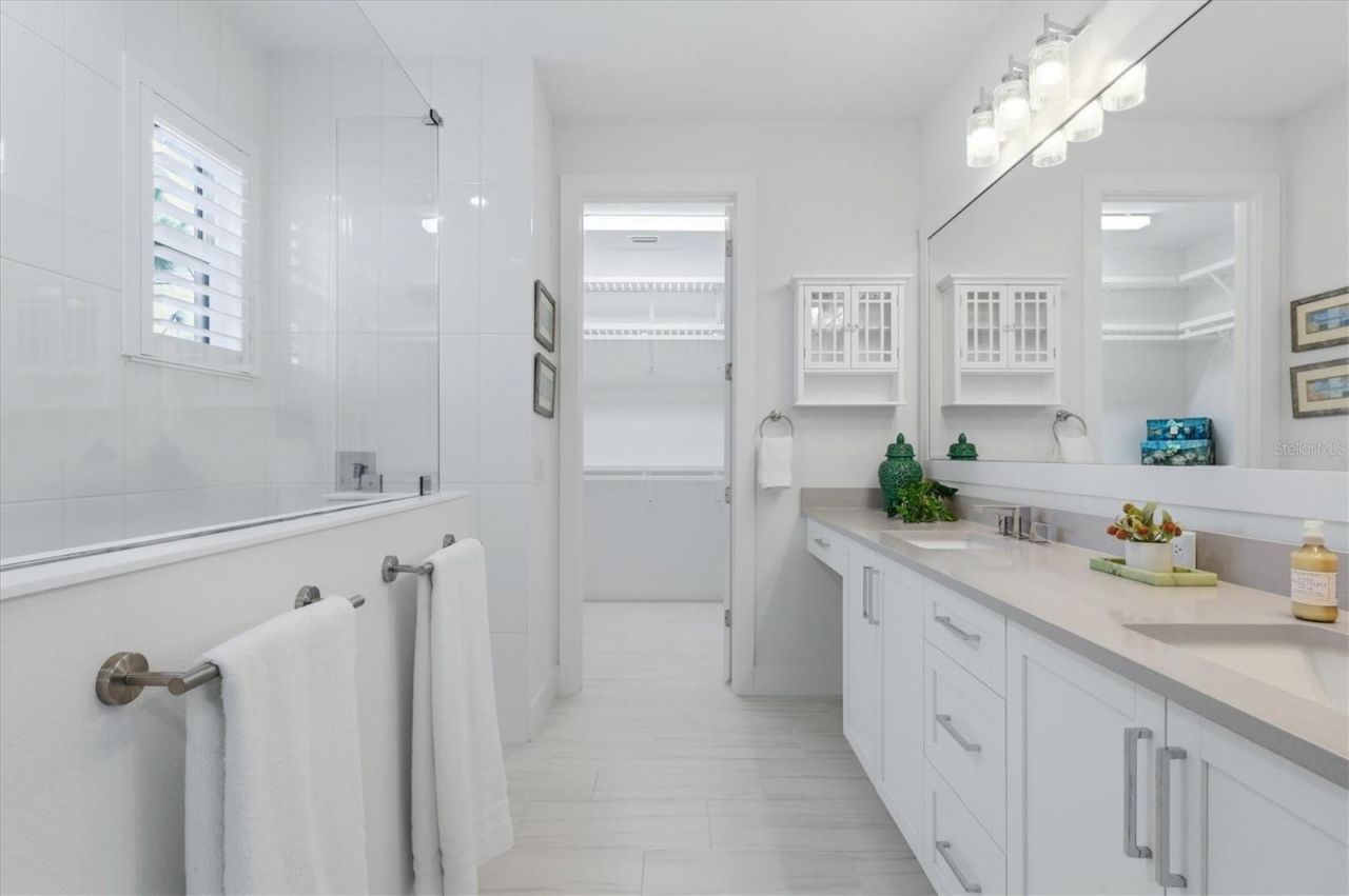 1104 Waterline Court, Sarasota, FL 34240 Photo