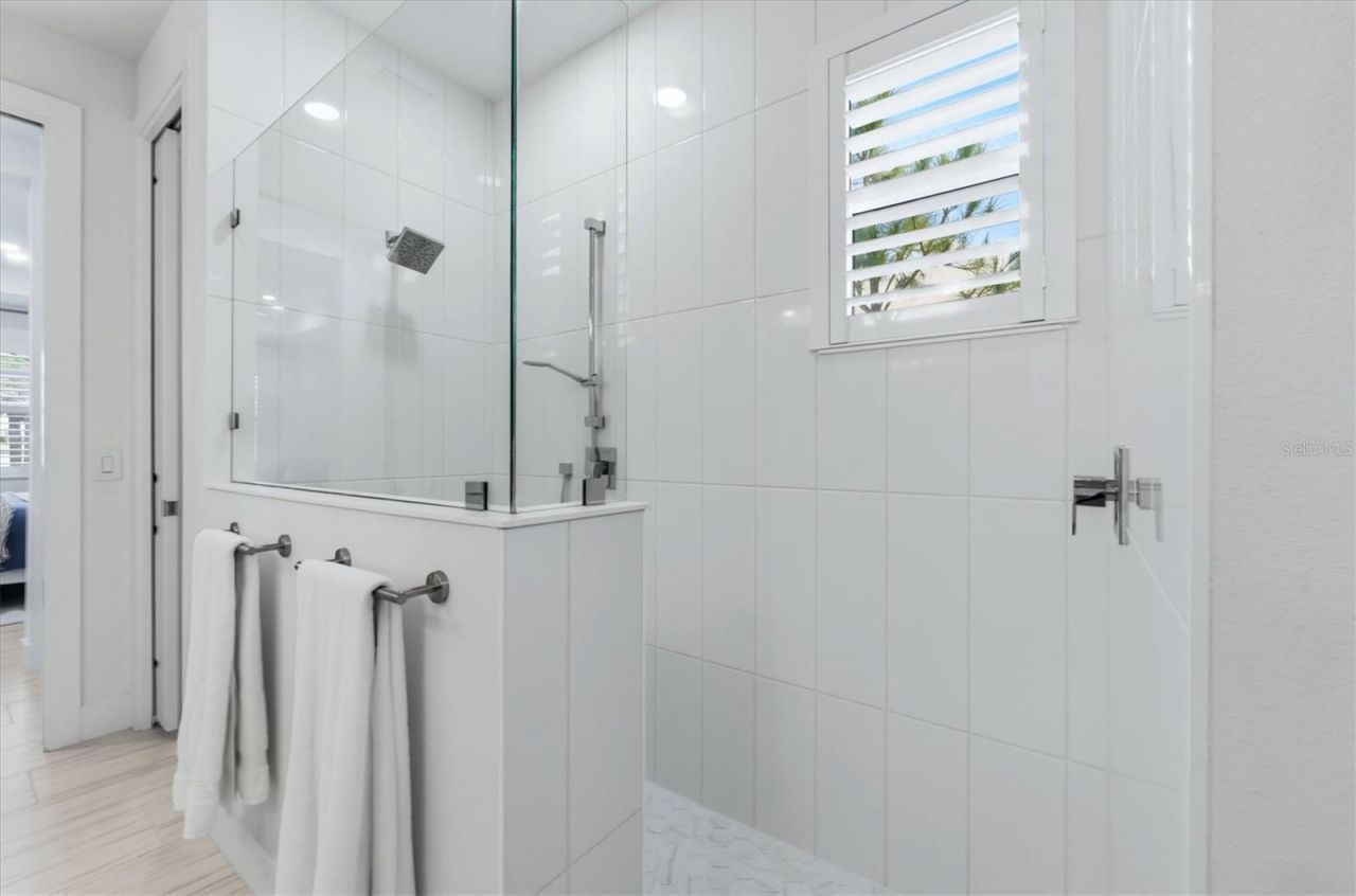 1104 Waterline Court, Sarasota, FL 34240 Photo