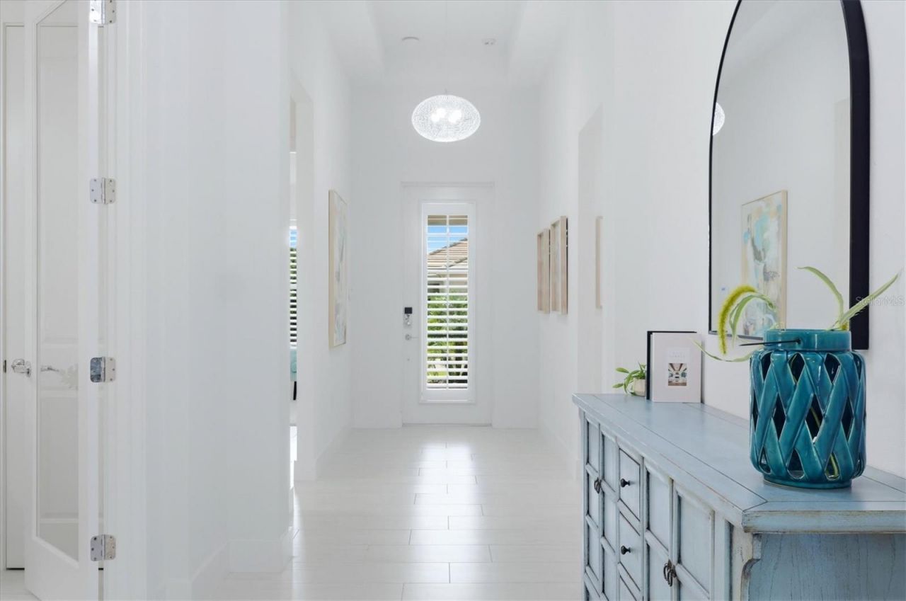 1104 Waterline Court, Sarasota, FL 34240 Photo