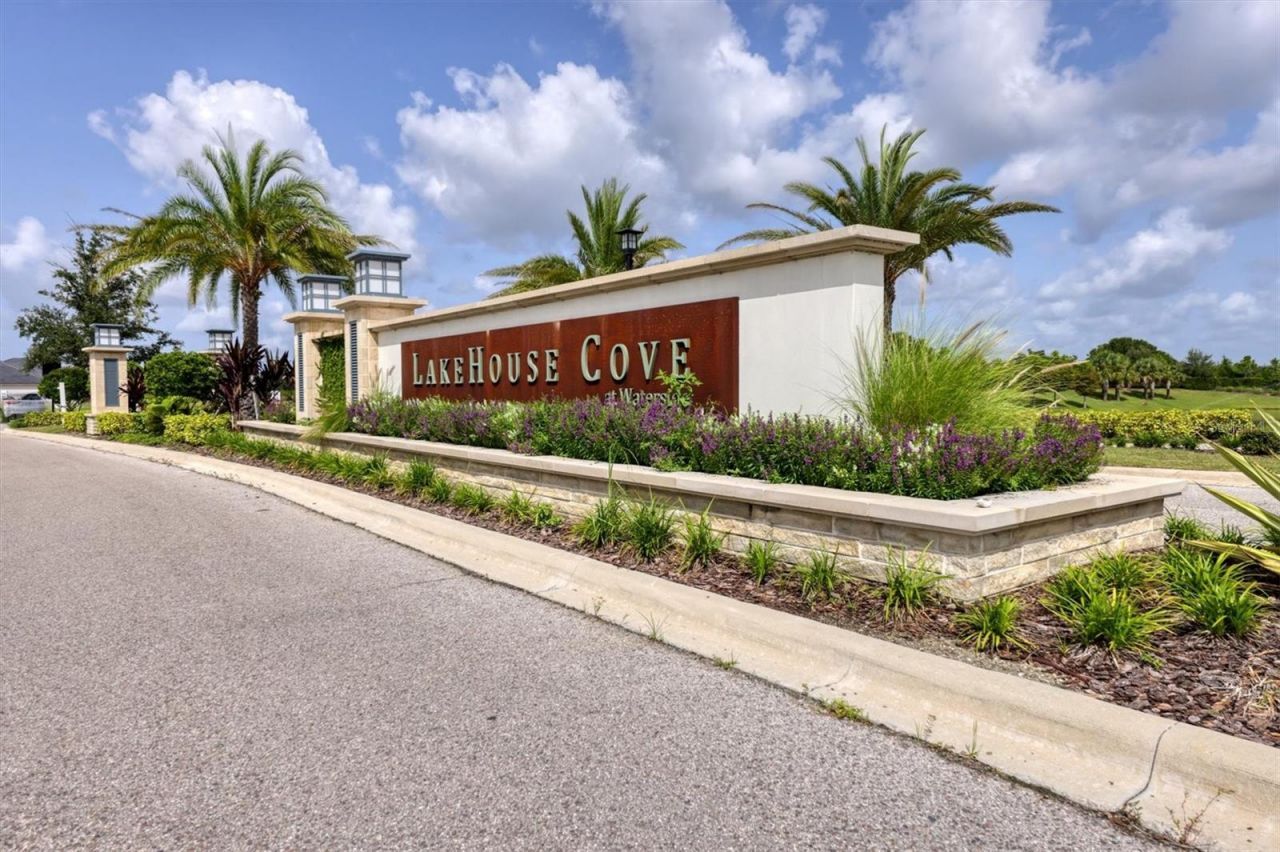 1104 Waterline Court, Sarasota, FL 34240 Photo