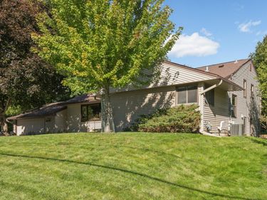 2608 W 102nd Street, Bloomington, MN 55431