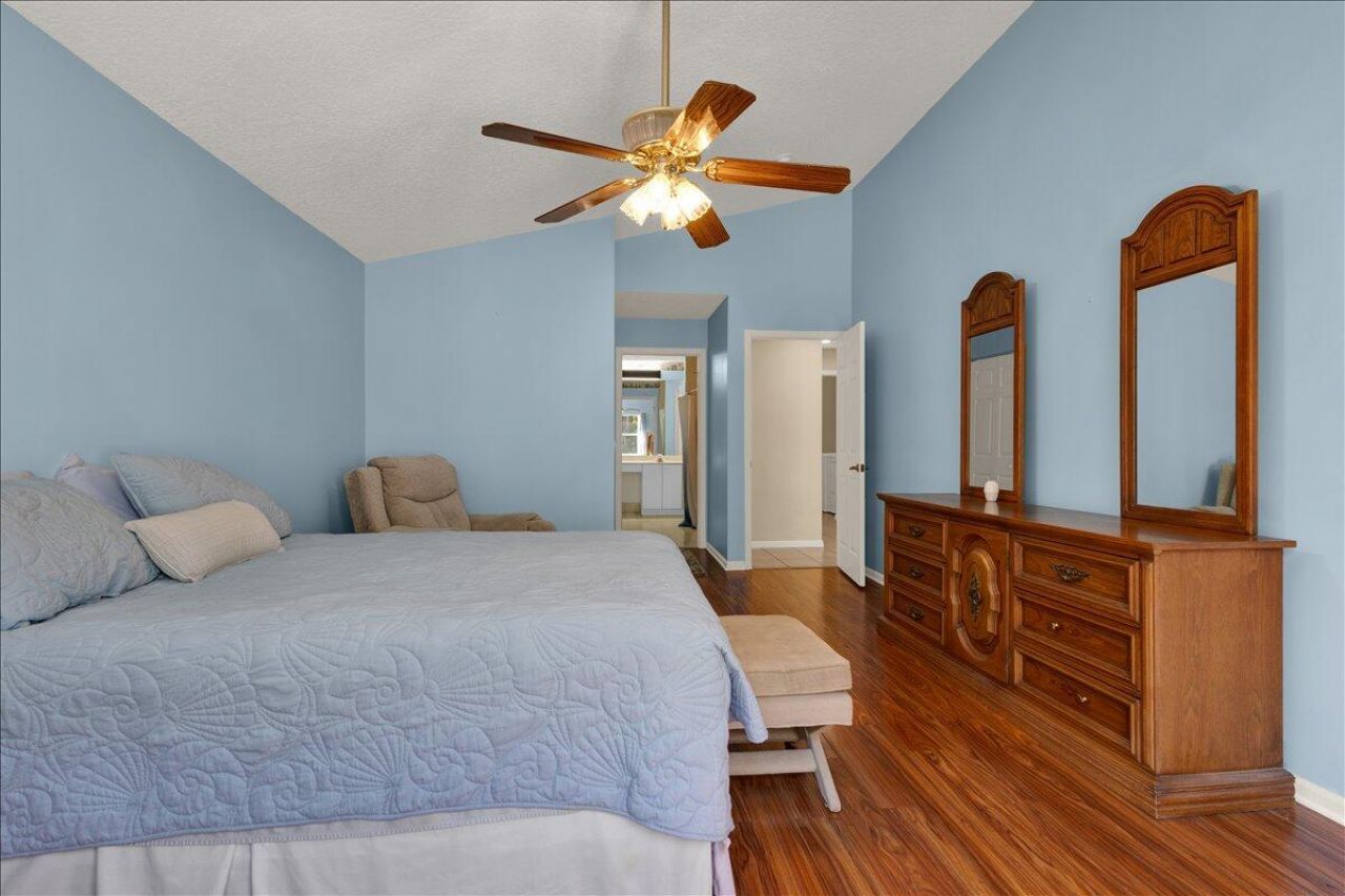 7119 SE Twin Oaks Circle, Stuart, FL 34997 Photo