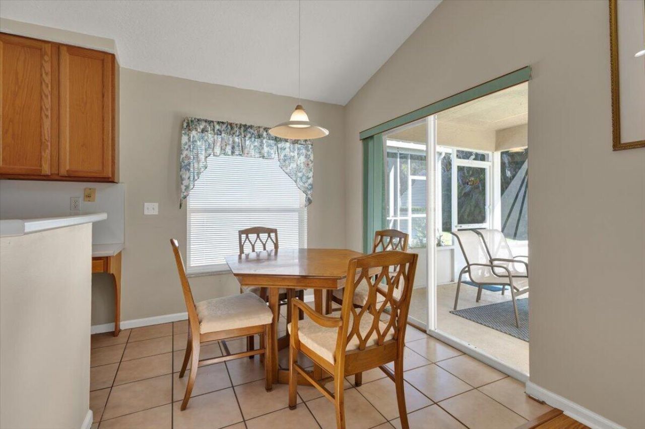 7119 SE Twin Oaks Circle, Stuart, FL 34997 Photo