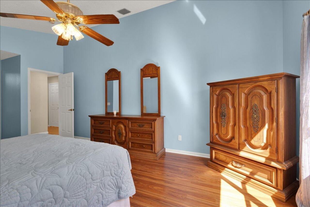 7119 SE Twin Oaks Circle, Stuart, FL 34997 Photo