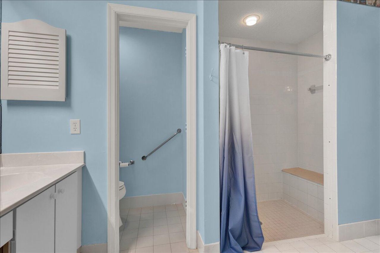 7119 SE Twin Oaks Circle, Stuart, FL 34997 Photo