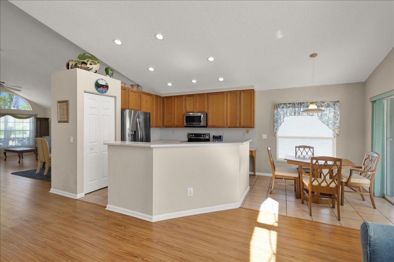 7119 SE Twin Oaks Circle, Stuart, FL 34997 Photo