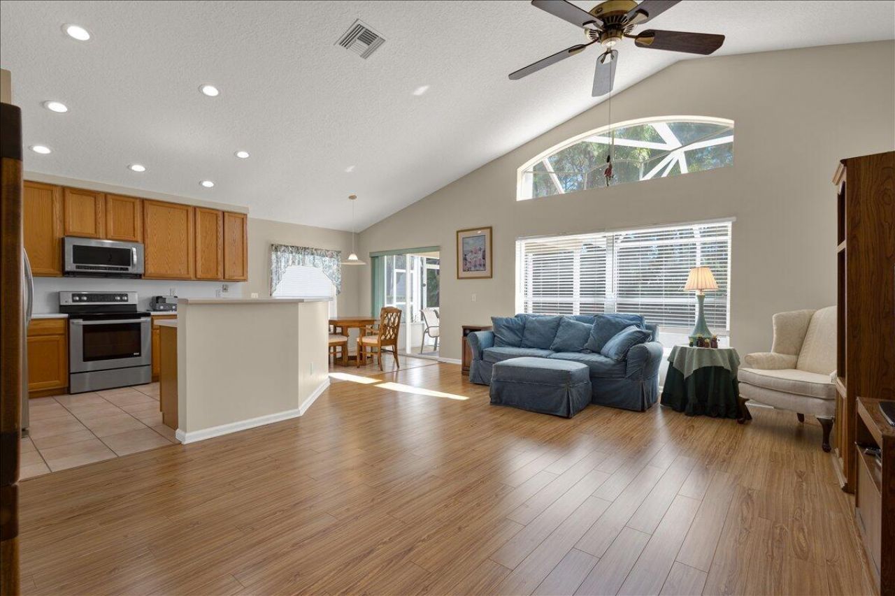 7119 SE Twin Oaks Circle, Stuart, FL 34997 Photo
