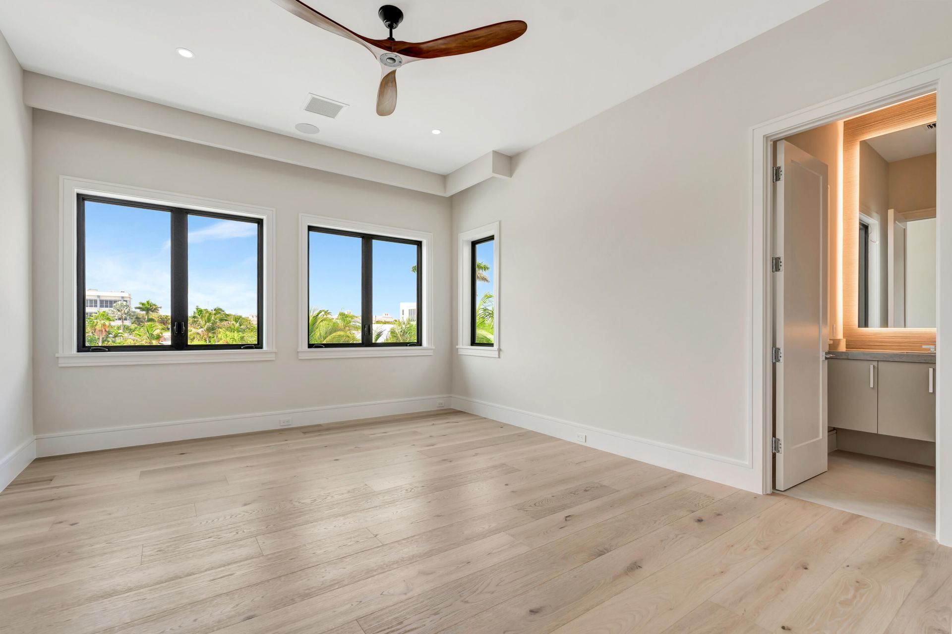 19600 Harbor Road S, Jupiter, FL 33469 Photo