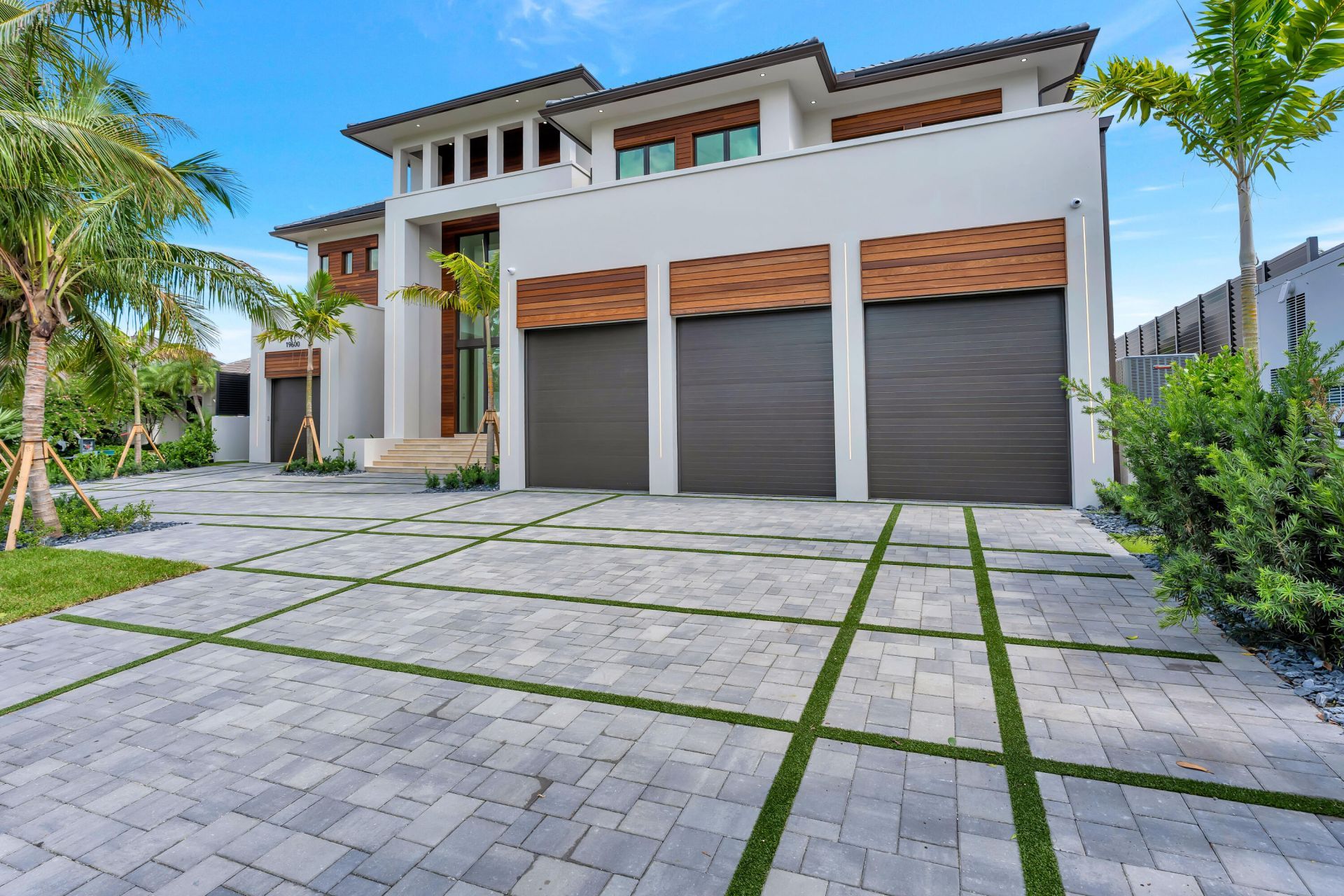 19600 Harbor Road S, Jupiter, FL 33469 Photo