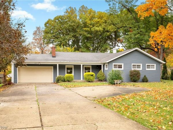 4102 Leewood Road , Stow, OH 44224