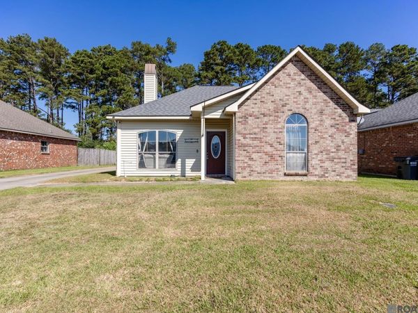 13643 Hope Haven Dr, Walker, LA 70785