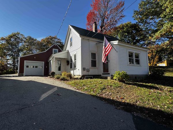 10 Pine Hill Road, Wolfeboro, NH 03894