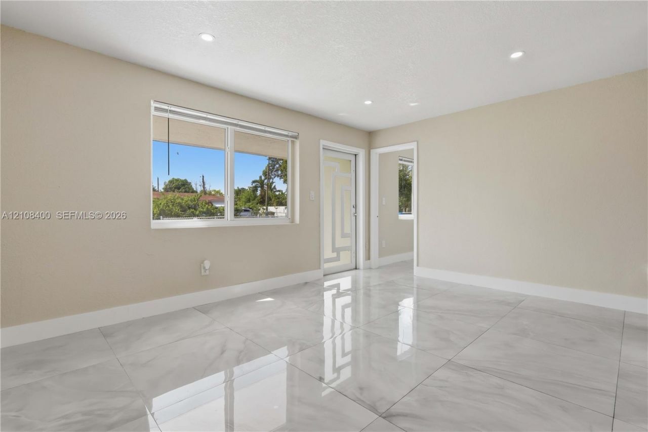 2551 SW 53rd Ave, West Park, FL 33023 Photo