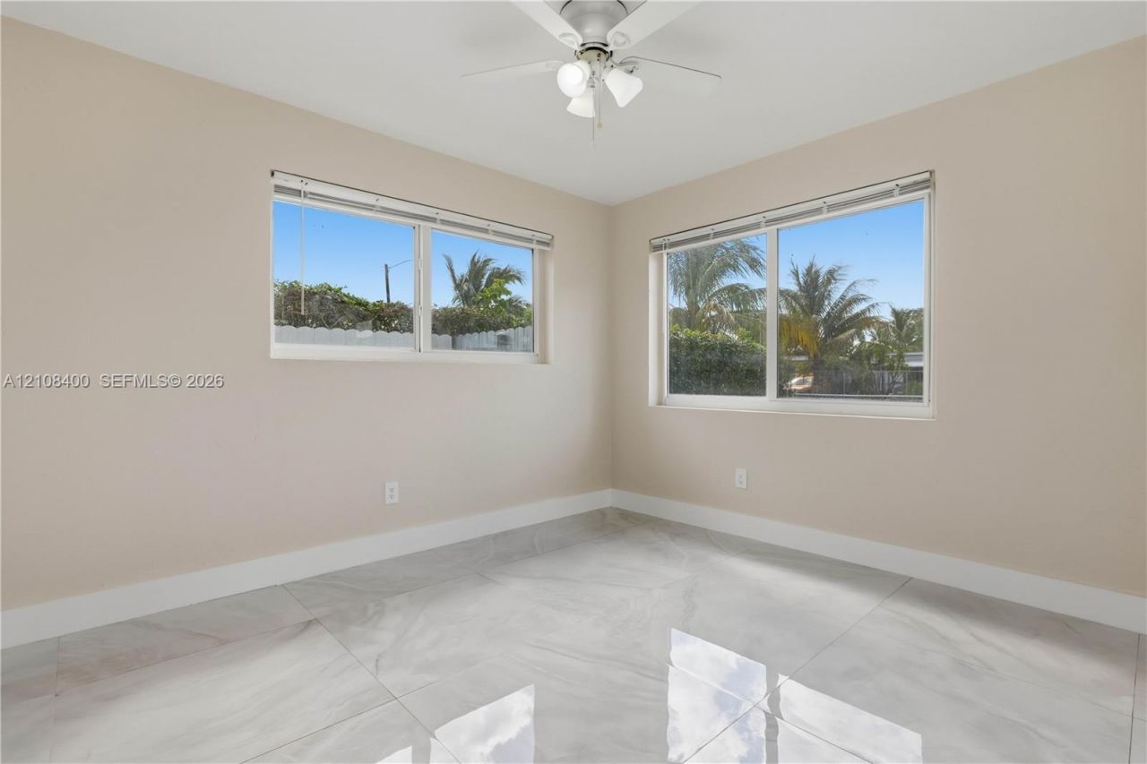 2551 SW 53rd Ave, West Park, FL 33023 Photo