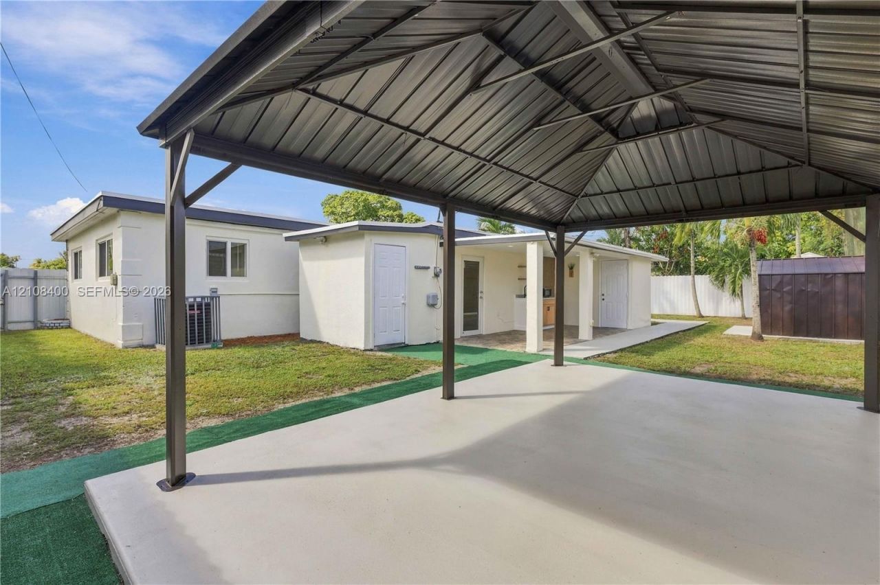 2551 SW 53rd Ave, West Park, FL 33023 Photo