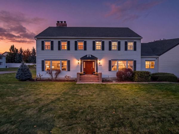 7502 N Five Mile Ave, Spokane, WA 99208
