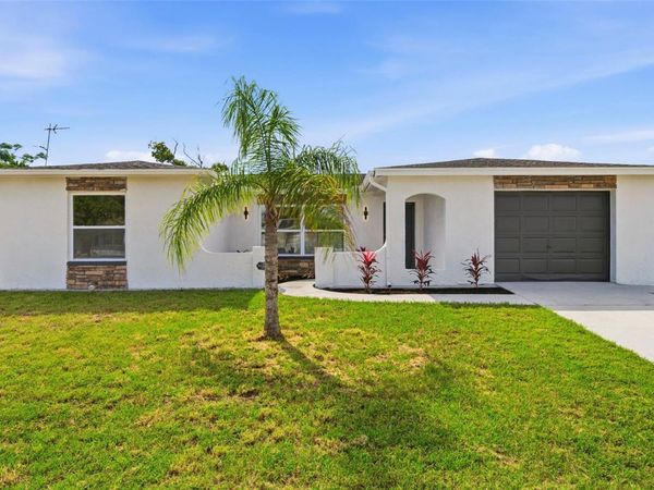 8428 PAXTON DRIVE , PORT RICHEY, FL 34668