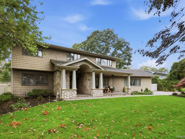 33 Quail Run , East Islip, NY 11730