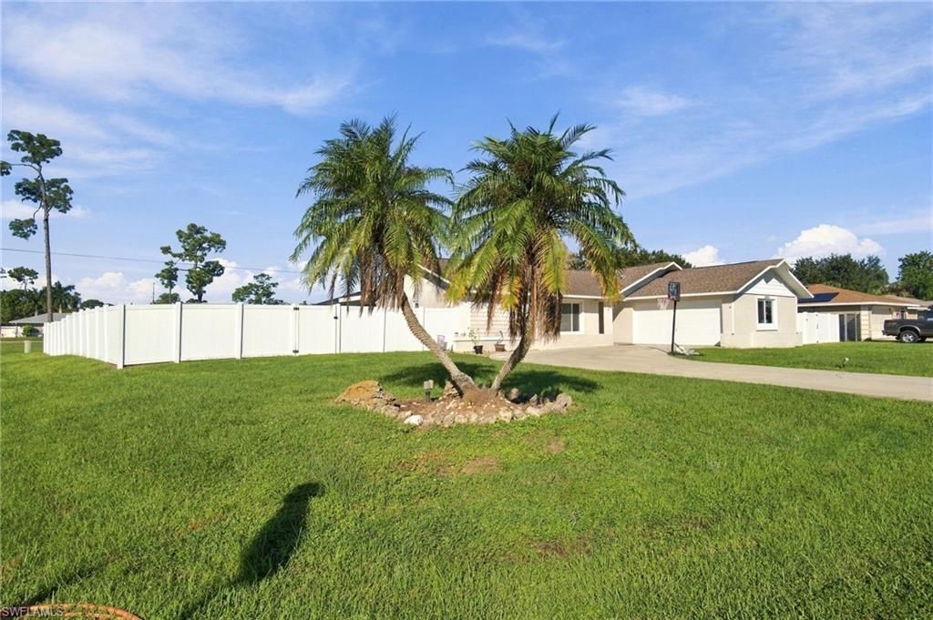 18688 Bradenton Rd, Fort Myers, FL 33967 Photo