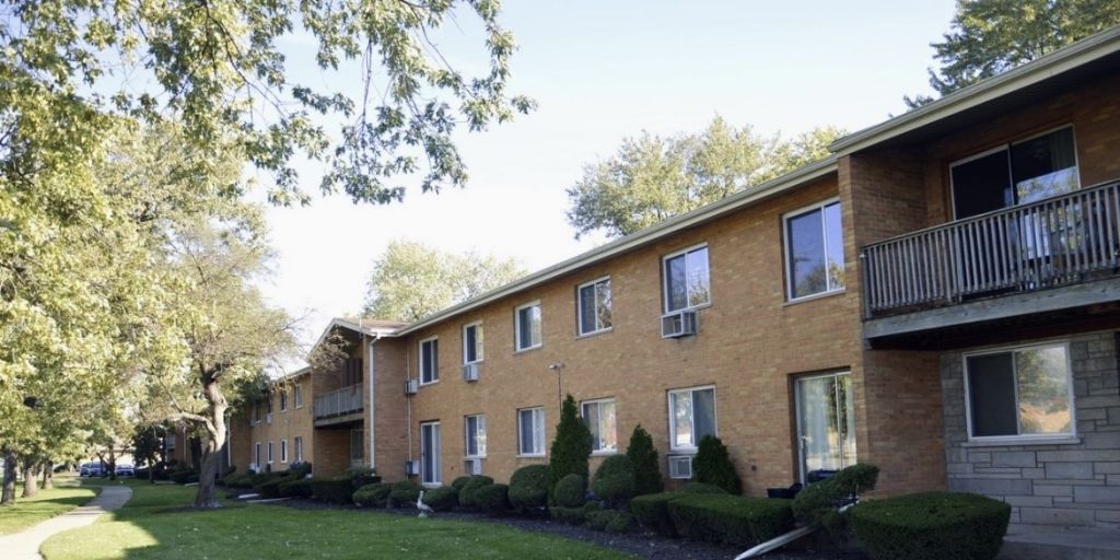 Please Call For Address, Unit a, Des Plaines, IL 60016 Main Photo