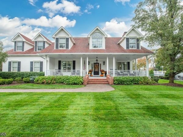 226 Hollywood Ave, Fairfield, NJ 07004