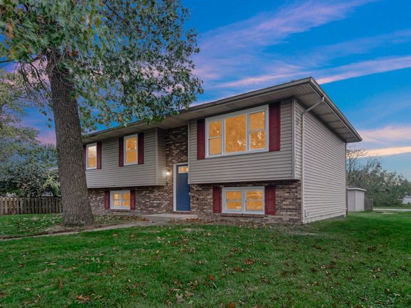 775 Riverlane Drive , New Chicago, IN 46342