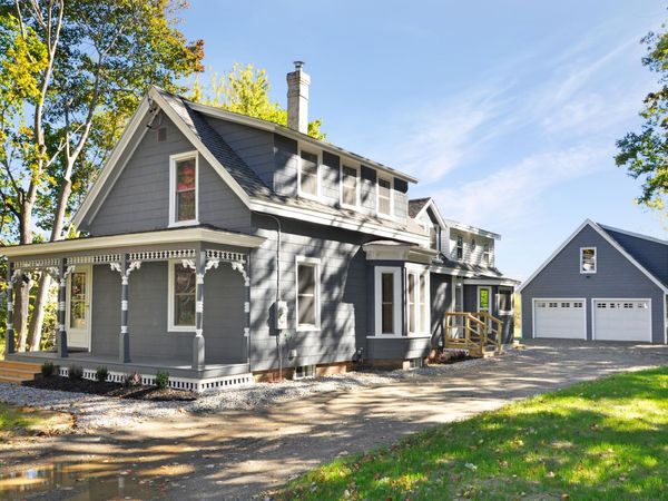 305 Old County Road , Hampden, ME 04444