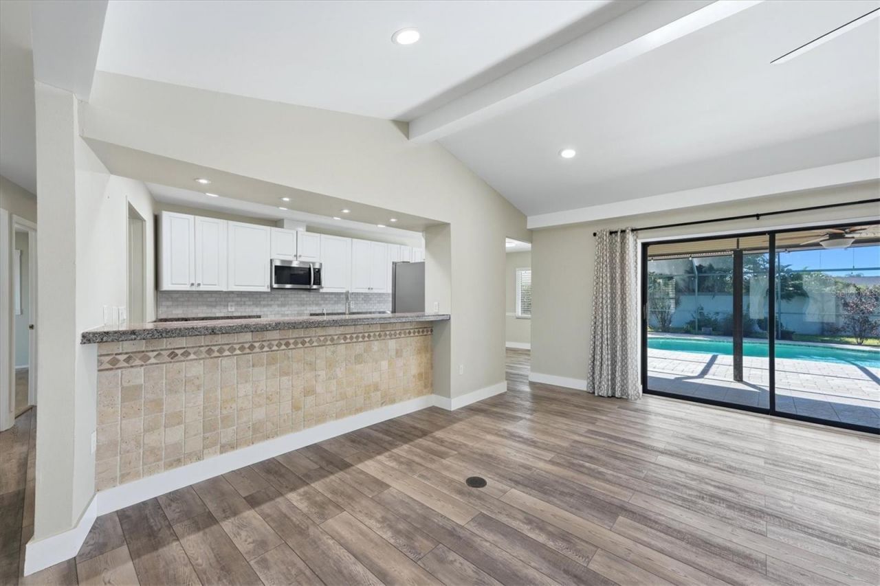 6993 Country Lakes Circle , Sarasota, FL 34243 Photo