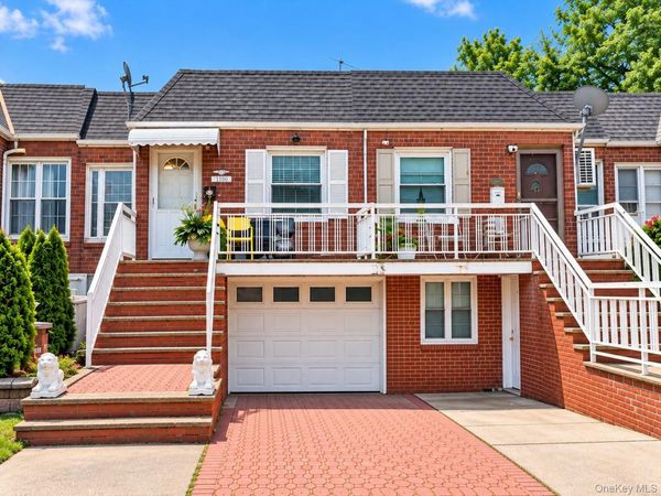 11508 Poppenhusen Avenue , College Point, NY 11356