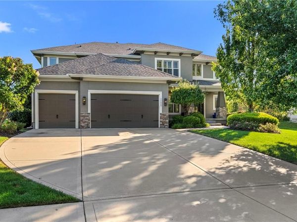 11609 W 154TH Street, Overland Park, KS 66221